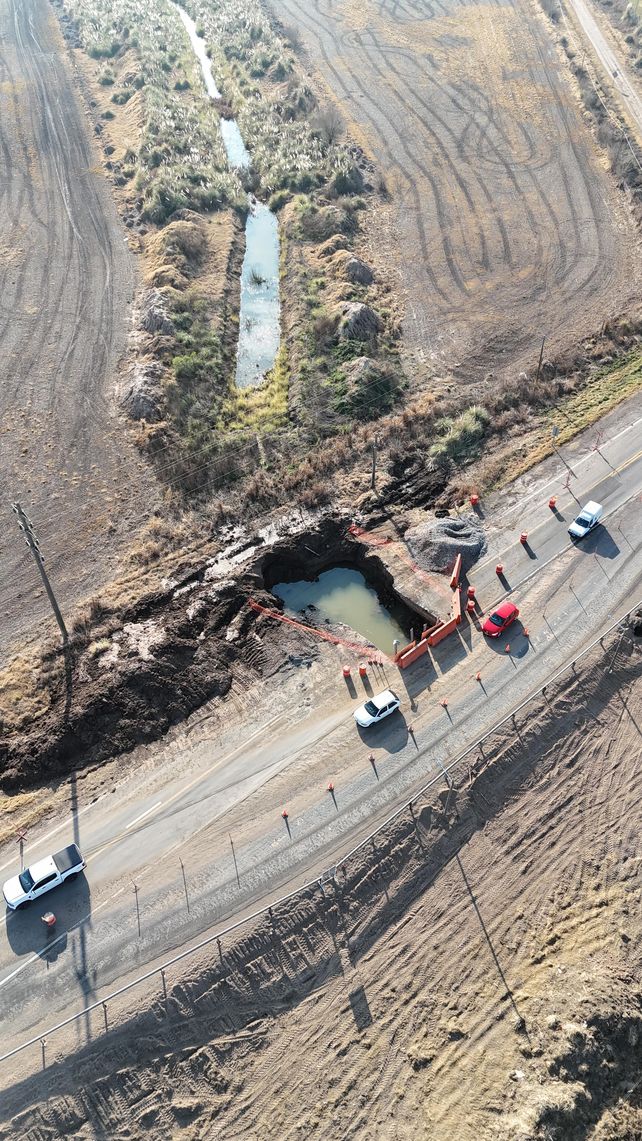 Reanudan obra clave para canalizar excedentes hídricos entre lagunas del sur santafesino