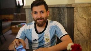 Un clon de Messi la rompe en las redes