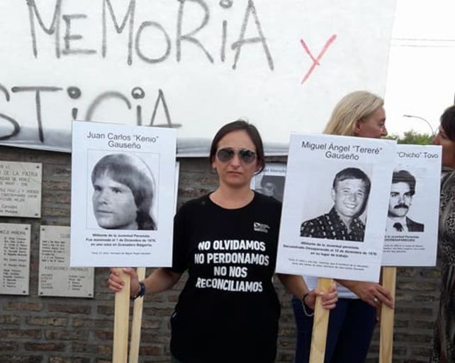 Verónica Gauseño es hija de Miguel Ángel Tereré y sobrina de Juan Carlos. Actualmente preside la Asamblea permanente por los Derechos Humanos Regional Rosario.
