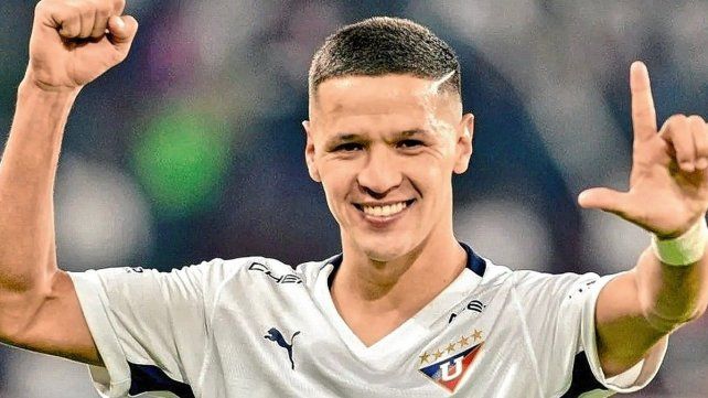 Independiente Rivadavia está cerca de sumar al goleador Alex Arce