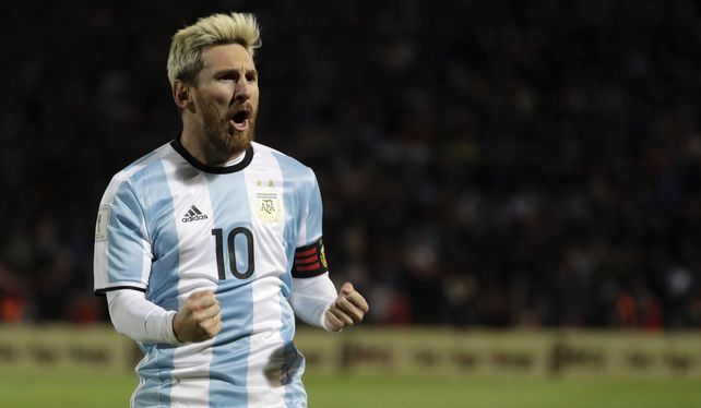 El rubio del gol. Messi gritó su tanto con toda la furia.