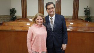 Juan José Levrino, vocero de la Iglesia de Jesucristo de los Santos de los Últimos Días y su esposa Mónica Andrea Palancar de Levrino, directora de comunicaciones.