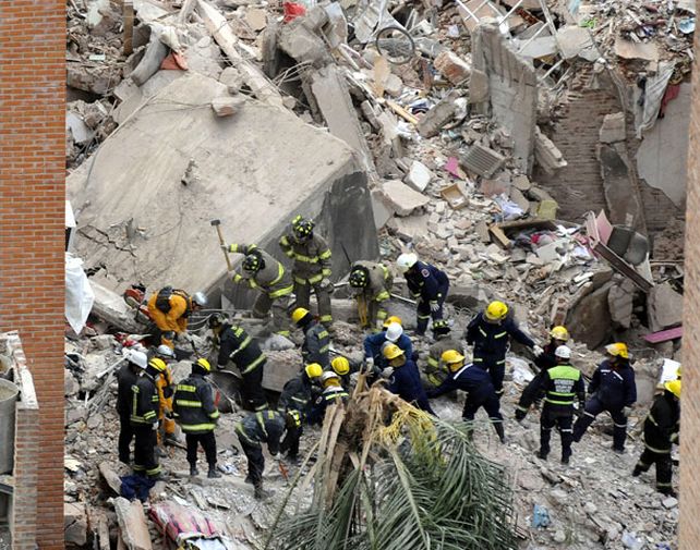 Hallaron en la torre del frente el cadáver de una persona y ya son once las víctimas fatales