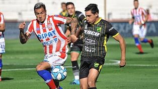 Unión confirmó que Blasi tiene Covid-19 y se pierde el Clásico