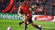 El defensor de Colón que le ganó la pulseada a los hinchas