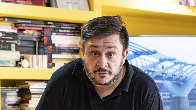El escritor Casciari minimizó el rol de la literatura en la actualidad y encendió la polémica
