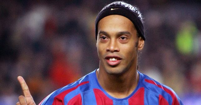 ¿Ronaldinho puede jugar en Gimnasia de La Plata?