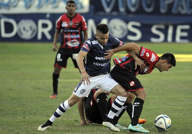 En el final, Patronato encontró la victoria y sigue en la cima