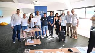 La presentación con la presencia de autoriades y graduados.