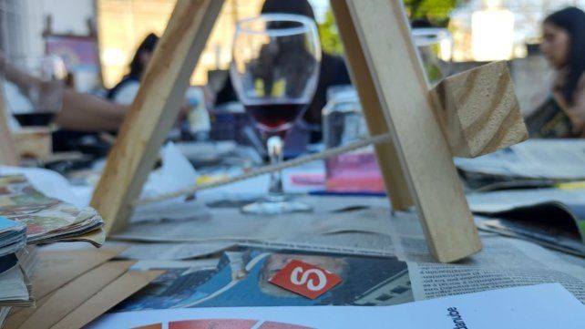 El taller contará con servicio de cantina. Habrá bebidas y algo para picar