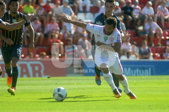 Una de las ventajas que tiene el atacante es que más allá de ser delantero