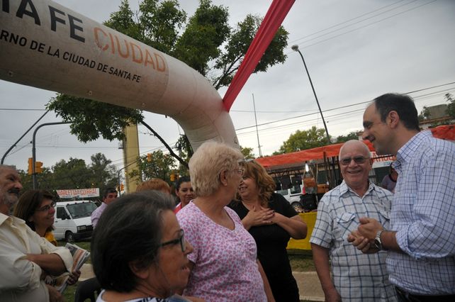 Los vecinos de Las Flores disfrutaron de una tarde de kermesse
