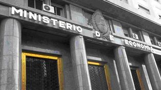 Recursos para provincias y municipios se ven afectados por la decisión de Massa.