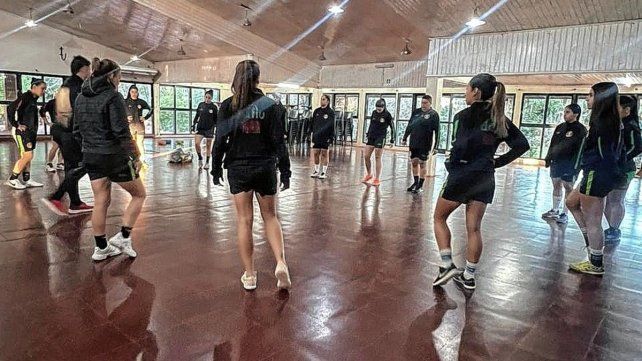 Paraná entrenó con la mente en la primera fecha.
