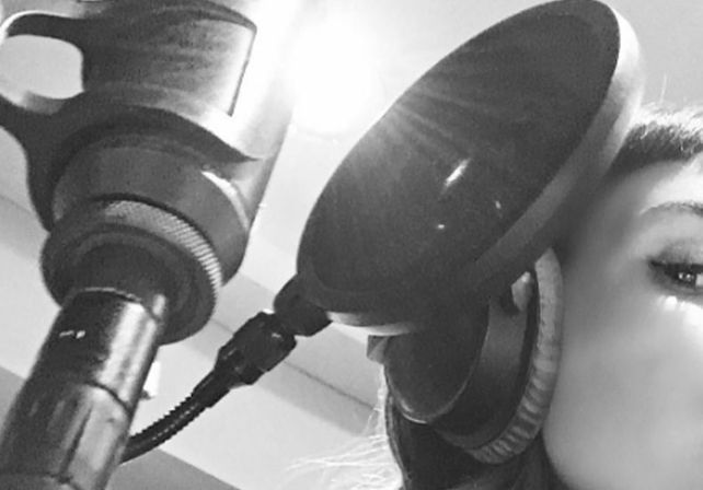 Candelaria Tinelli, ¿se lanza como cantante?: su foto en un estudio de grabación