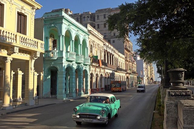 La Habana recibió formalmente el título de Ciudad Maravilla del mundo moderno
