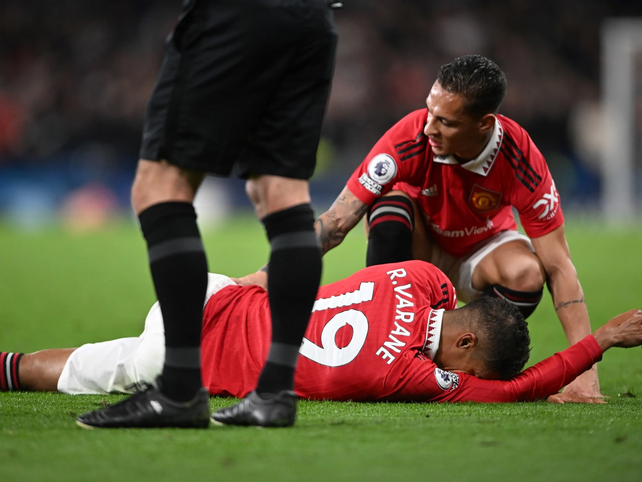 Se lesionó Varane y pone en duda su participación en el Mundial