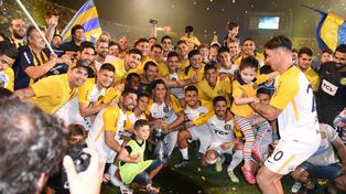 Rosario Central organizó un partido con exjugadores el 9 de diciembre de 2018 en el Gigante de Arroyito para festejar el campeonato de la Copa Argentina.