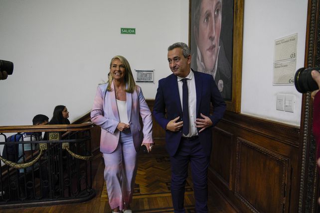 El intendente Javkin junto a Schmuck, presidenta del Concejo Municipal.