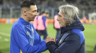 Di María fue homenajeado en la previa y la bienvenida se la dio otro campeón del mundo