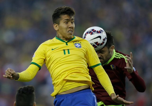 Brasil venció a Venezuela y jugará contra Paraguay