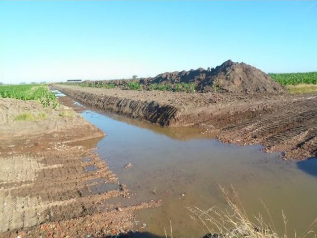 Presentaron un ambicioso plan hídrico para Las Colonias y Castellanos