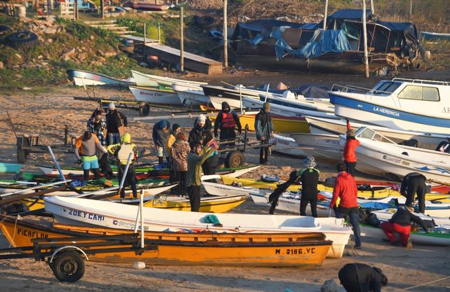 Avanza la travesía de kayaks por la ley de humedales: Es emocionante sentir el apoyo de la gente