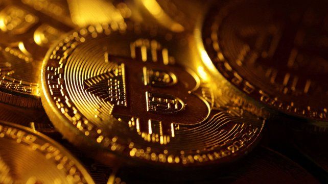 El Bitcoin superó un techo histórico: alcanzó por primera vez los 100.000 dólares