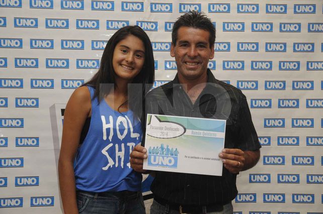 Ramón Quinteros: una escuelita de hockey solidaria