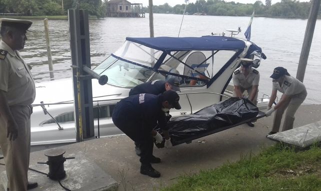 El Tigre. Habrían fallecido en el yate por inhalar monóxido de carbono.