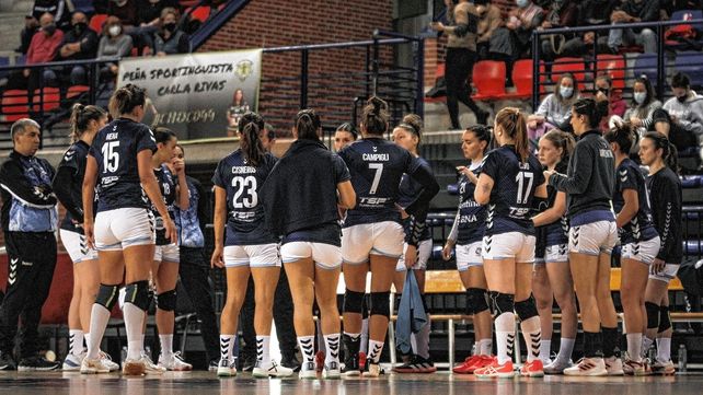 La Selección Argentina Femenina de Handball se prepara para el Mundial de España.