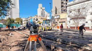 Histórico socavón en Bulevar y Urquiza: la obra entró en su etapa final y se habilita el tránsito