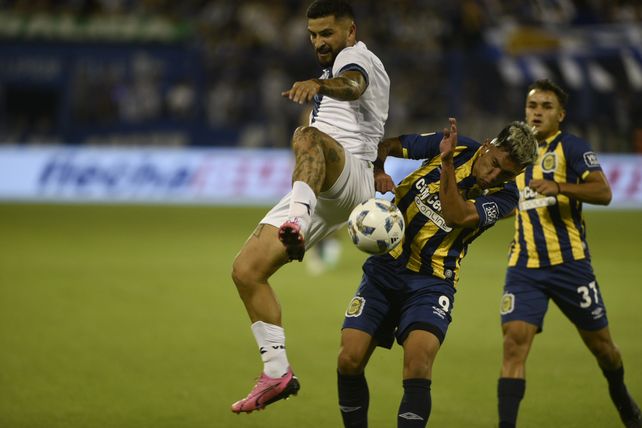 Central jugó sin ambición y al final cayó con Vélez por un cabezazo de Osorio