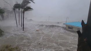 El huracán Ian azota Florida y ya dejó un millón de hogares sin electricidad