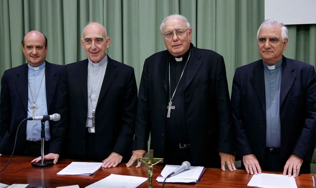 Estuvieron presentes monseñor José María Arancedo