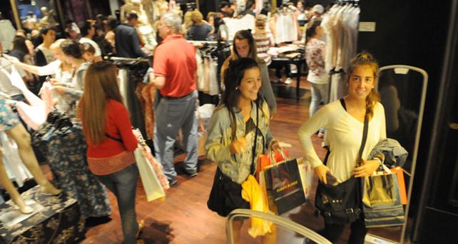 Aumentaron las ventas y el uso de las tarjetas de cr&eacute;dito en la previa navideña
