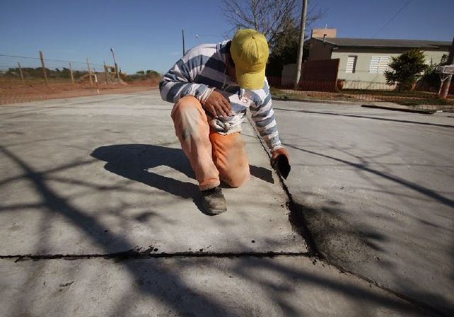 Avanzan en los trabajos de bacheo en la ciudad