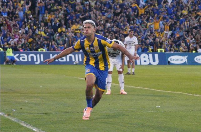 Alejo Veliz, una de las principales cartas de gol de Central. Al Canalla se le viene la Libertadores.