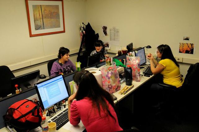 Perfil laboral del santafesino: dos de cada cinco personas ocupadas son mujeres
