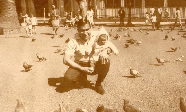 Hugo y Mavi Díaz en una recordada imagen familiar. El armonicista murió en 1977.