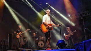Abel Pintos cerró la Fiesta de la Playa de Río