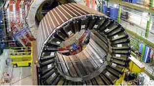Con &eacute;xito, se puso en marcha hoy en Europa la m&aacute;quina de Dios