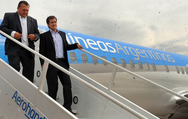 Mariano Recalde en un avión de Aerolíneas Argentinas