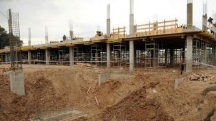 Las constructoras rechazan el pago con cheques diferidos