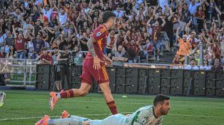 Soulé marcó un gol en el triunfo de Roma ante Hellas Verona.
