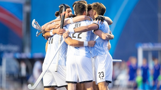 Campeones. Los Leones destrabaron un partido complicado, vencieron a Chile y se quedaron con el premio mayor.