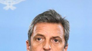 La devaluaicón de Sergio Massa desató un cisma en los mercados financieros, productivos y comerciales.
