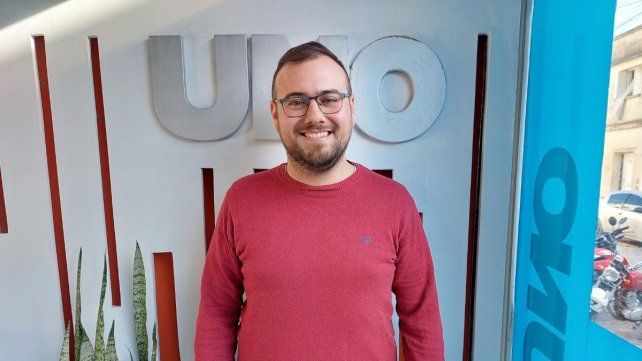 Andrés Mernes en la redacción de UNO
