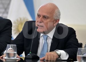 Lifschitz: La provincia no puede subsidiar al transporte porque es responsabilidad de la Nación