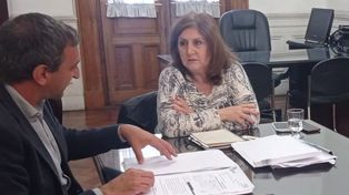 El Presidente Comunal Jorge Massón con la ministra Adriana Cantero.